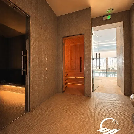 Seaside Wellness & Nature - Premium Beachfront