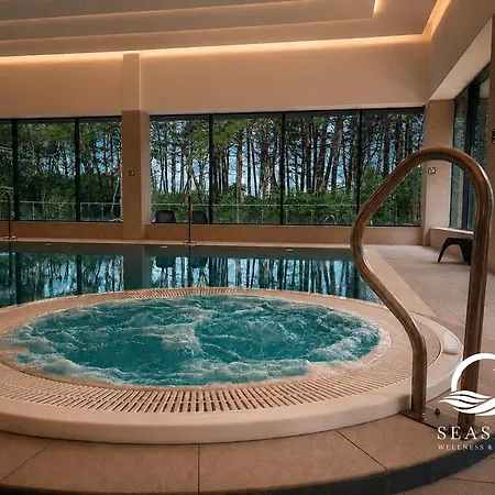 Seaside Wellness & Nature - Premium Beachfront Apartment